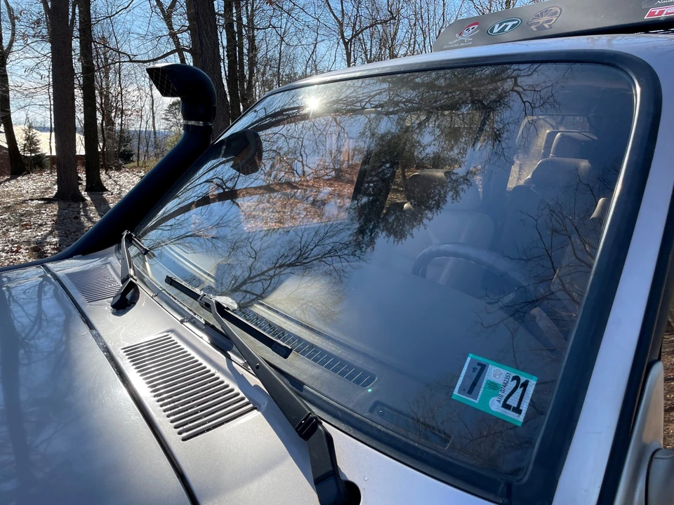 1997 Lexus LX 1st Gen - Image 24 of 31