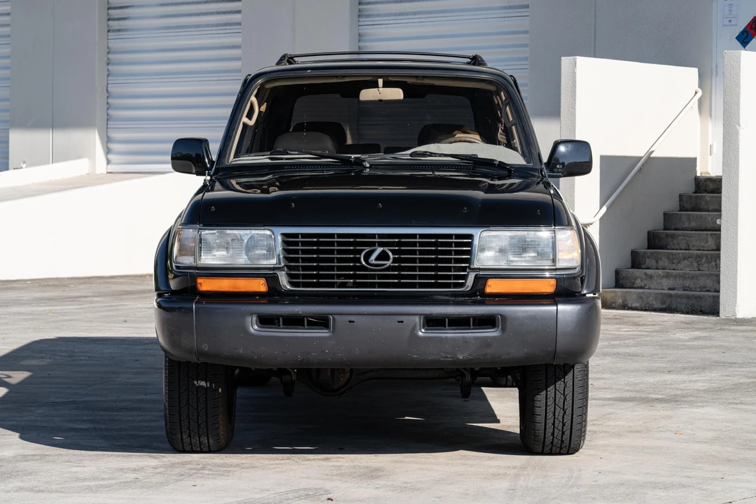 1997 Lexus LX 1st Gen - Image 11 of 31