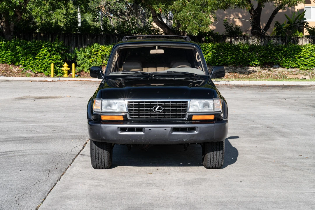 1997 Lexus LX 1st Gen - Image 7 of 31
