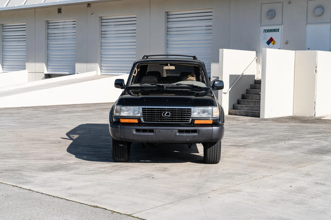 1997 Lexus LX 1st Gen - Image 6 of 31