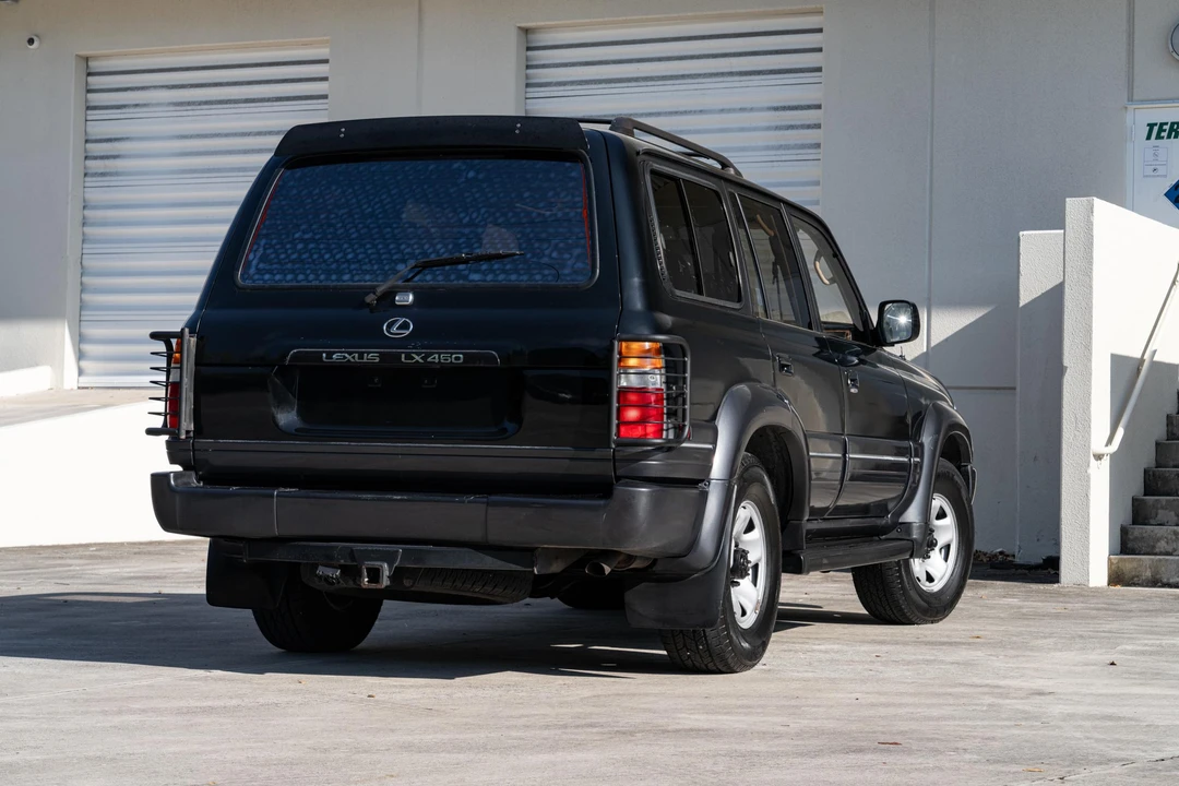 1997 Lexus LX 1st Gen - Image 21 of 31