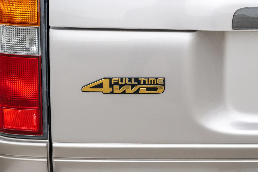 1997 Lexus LX 1st Gen - Image 30 of 31
