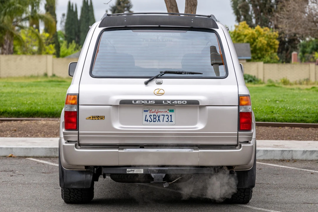 1997 Lexus LX 1st Gen - Image 5 of 31