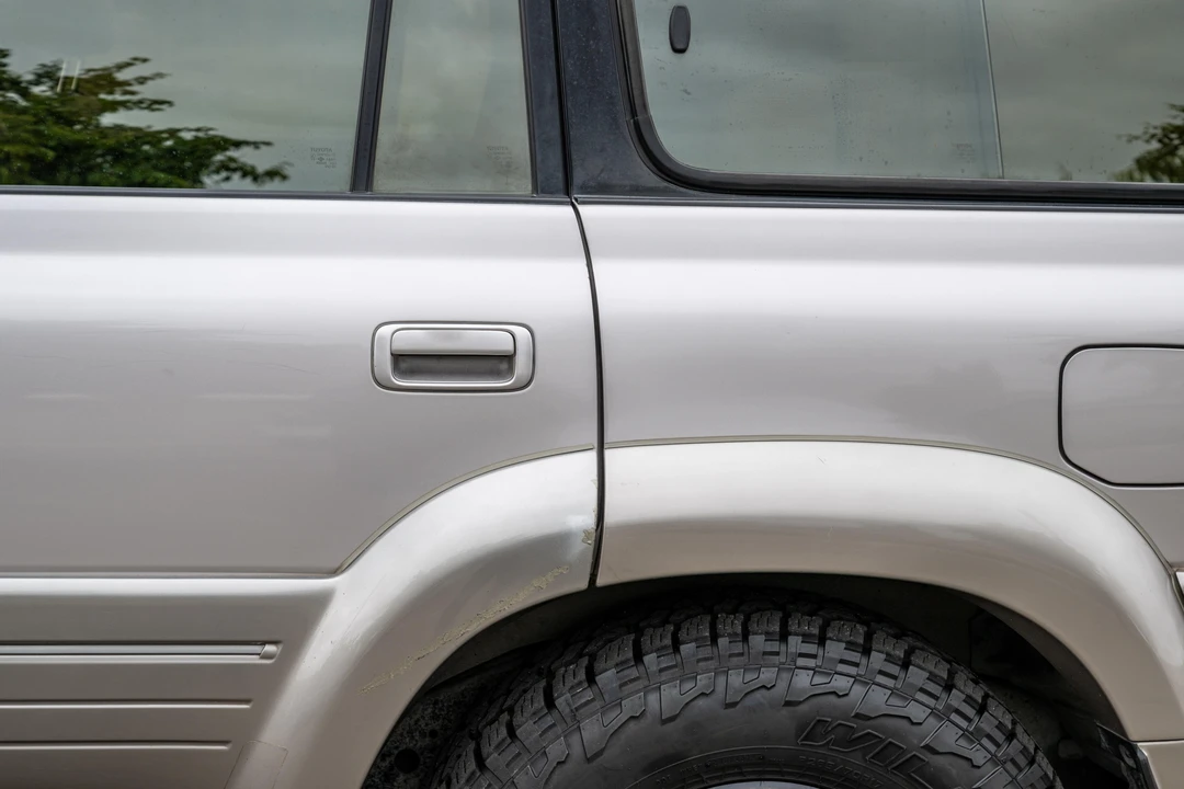 1997 Lexus LX 1st Gen - Image 24 of 31