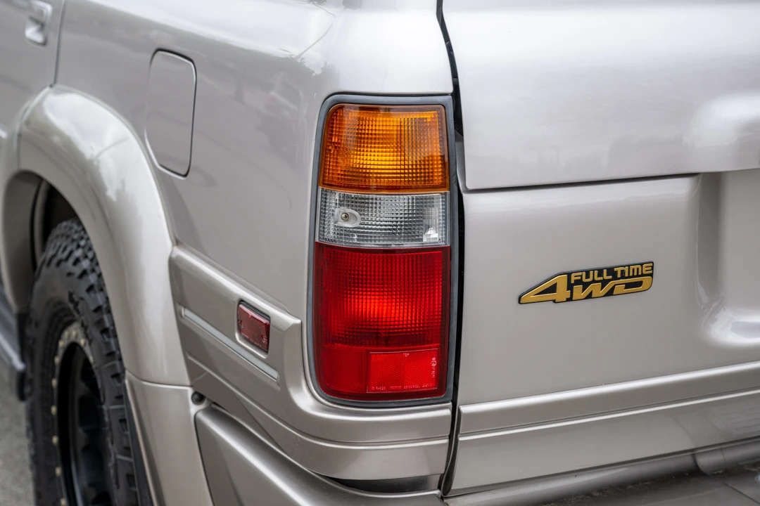 1997 Lexus LX 1st Gen - Image 28 of 31