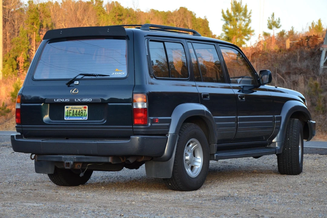1997 Lexus LX 1st Gen - Image 4 of 5