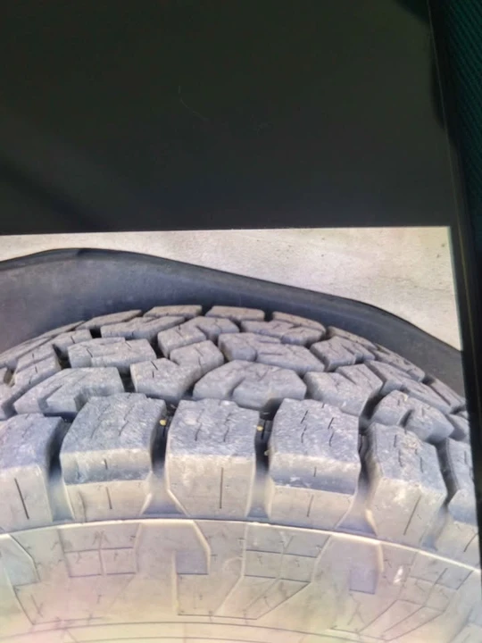 1997 Lexus LX 1st Gen - Image 4 of 4
