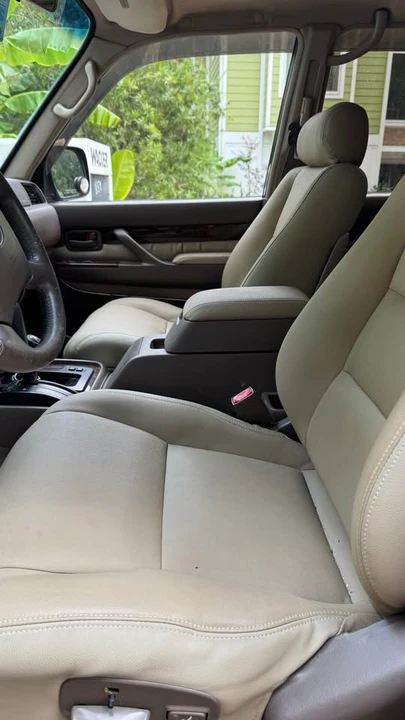 1997 Lexus LX 1st Gen - Image 11 of 15
