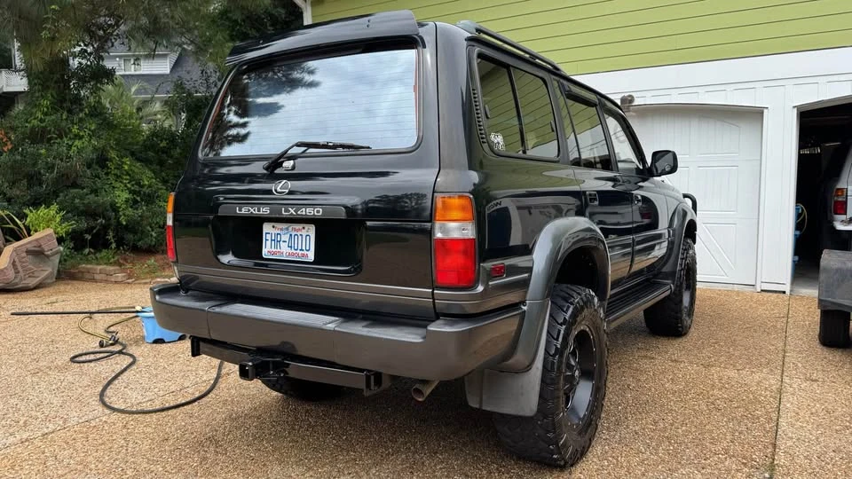 1997 Lexus LX 1st Gen - Image 5 of 15