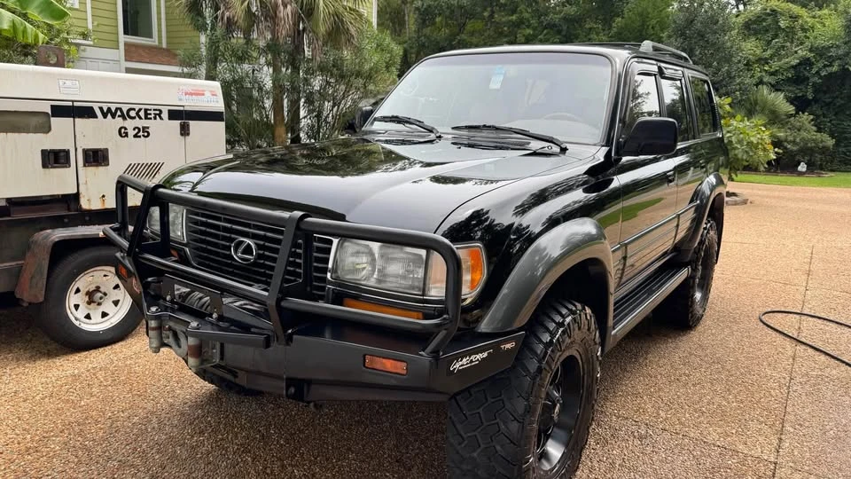 1997 Lexus LX 1st Gen - Image 3 of 15