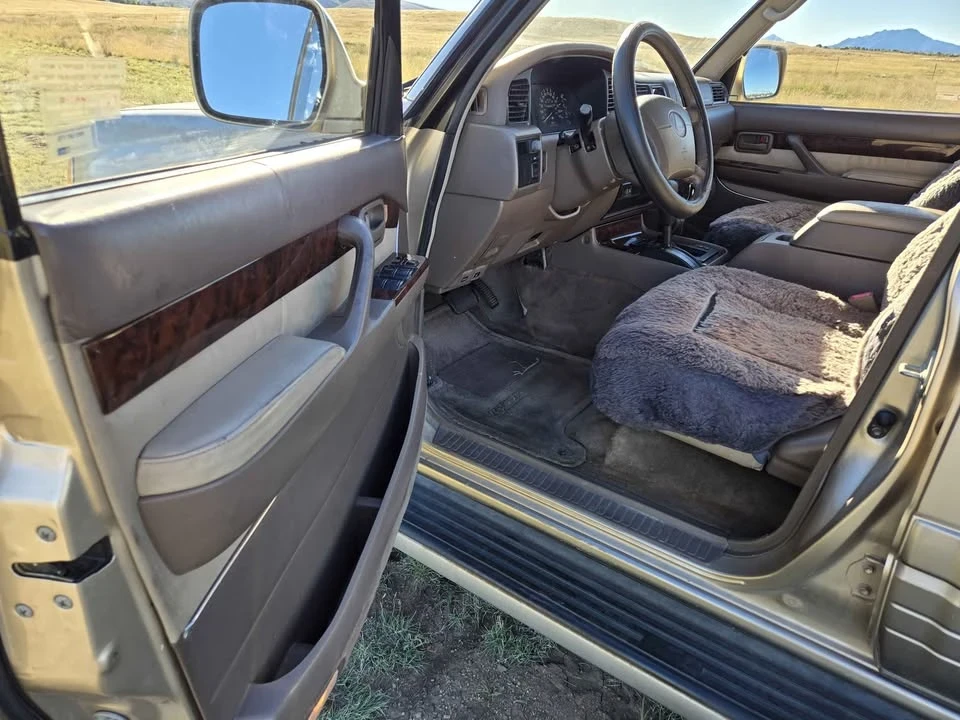 1997 Lexus LX 1st Gen - Image 10 of 16