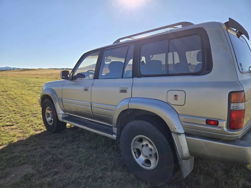 1997 Lexus LX 1st Gen - Image 4 of 16
