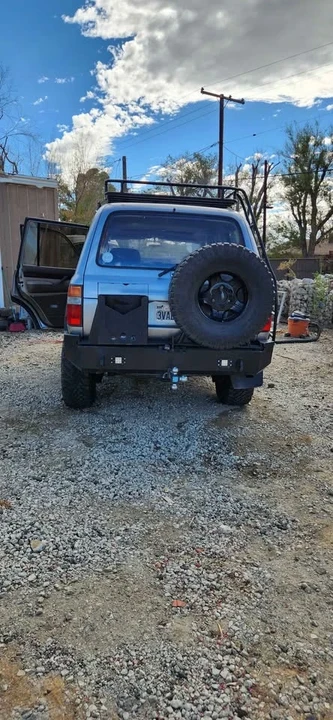 1997 Lexus LX 1st Gen - Image 9 of 10