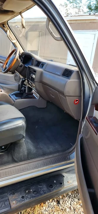 1997 Lexus LX 1st Gen - Image 3 of 10