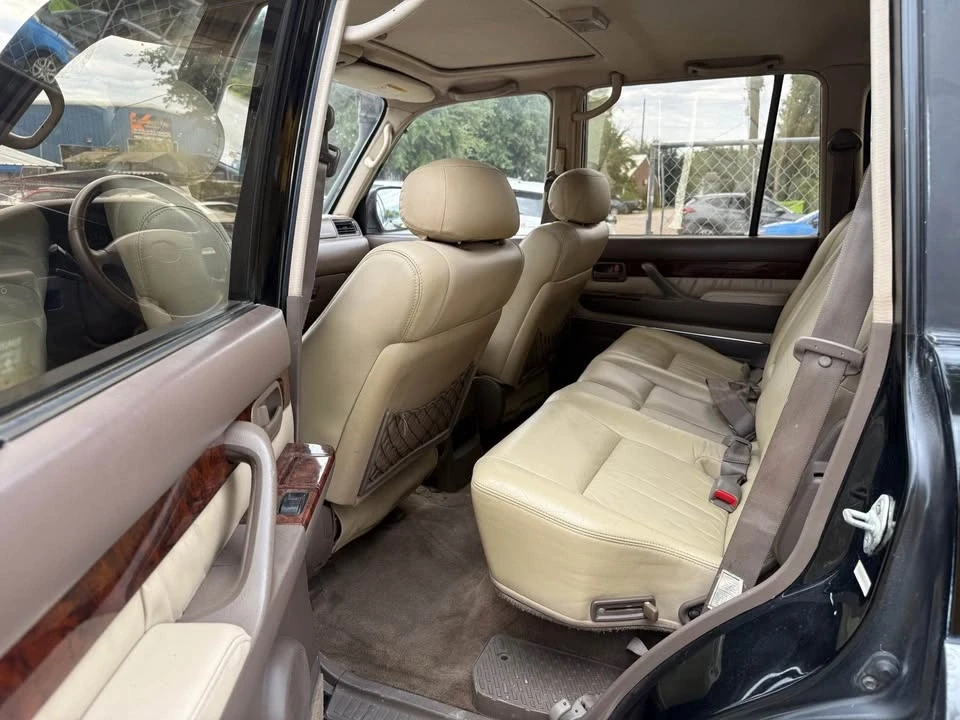 1997 Lexus LX 1st Gen - Image 10 of 14