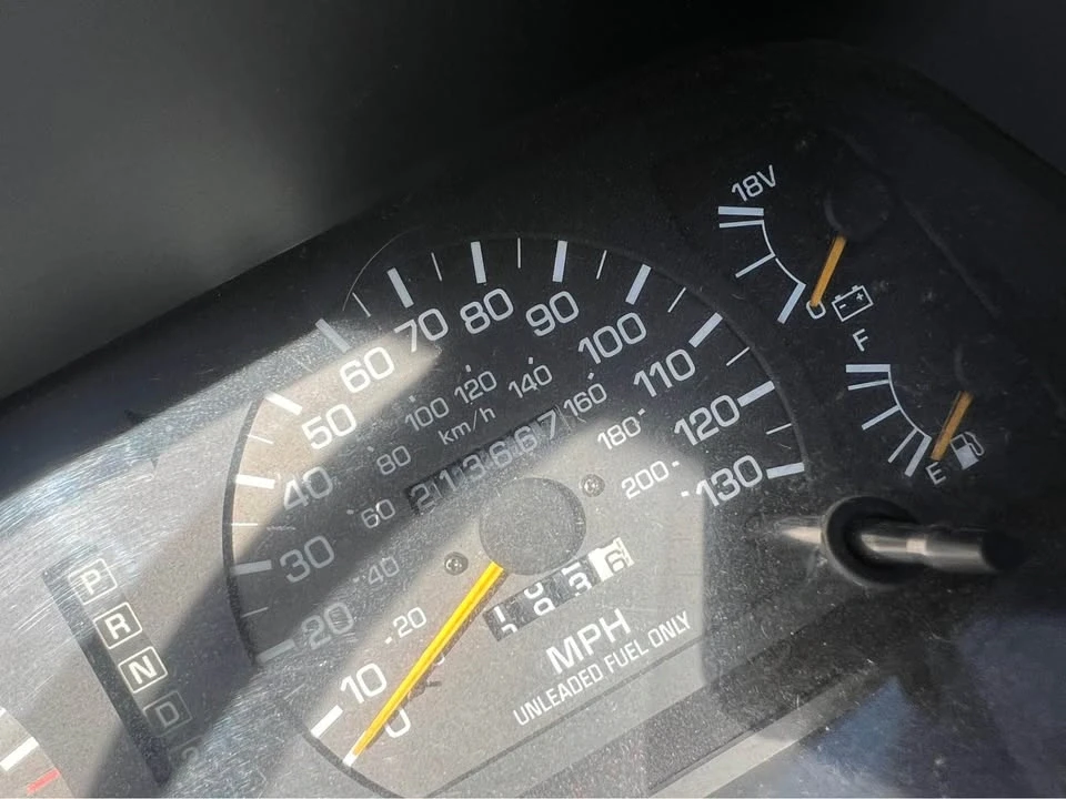 1997 Lexus LX 1st Gen - Image 7 of 13