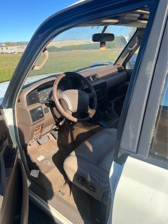 1997 Lexus LX 1st Gen - Image 4 of 13