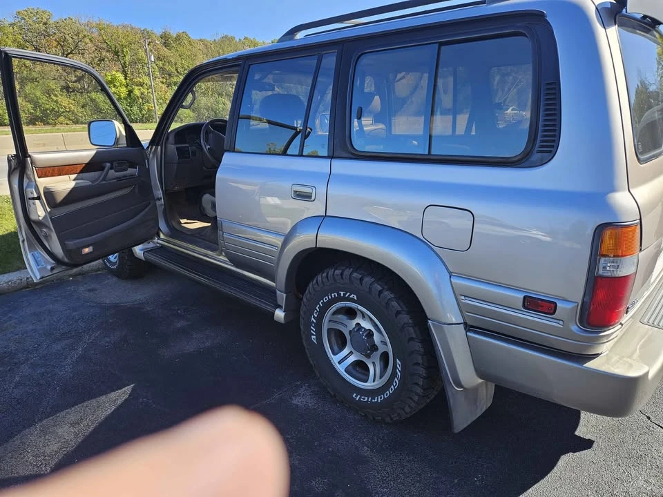 1997 Lexus LX 1st Gen - Image 3 of 9