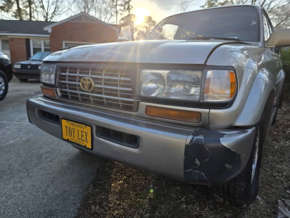 1997 Lexus LX 1st Gen - Image 11 of 12