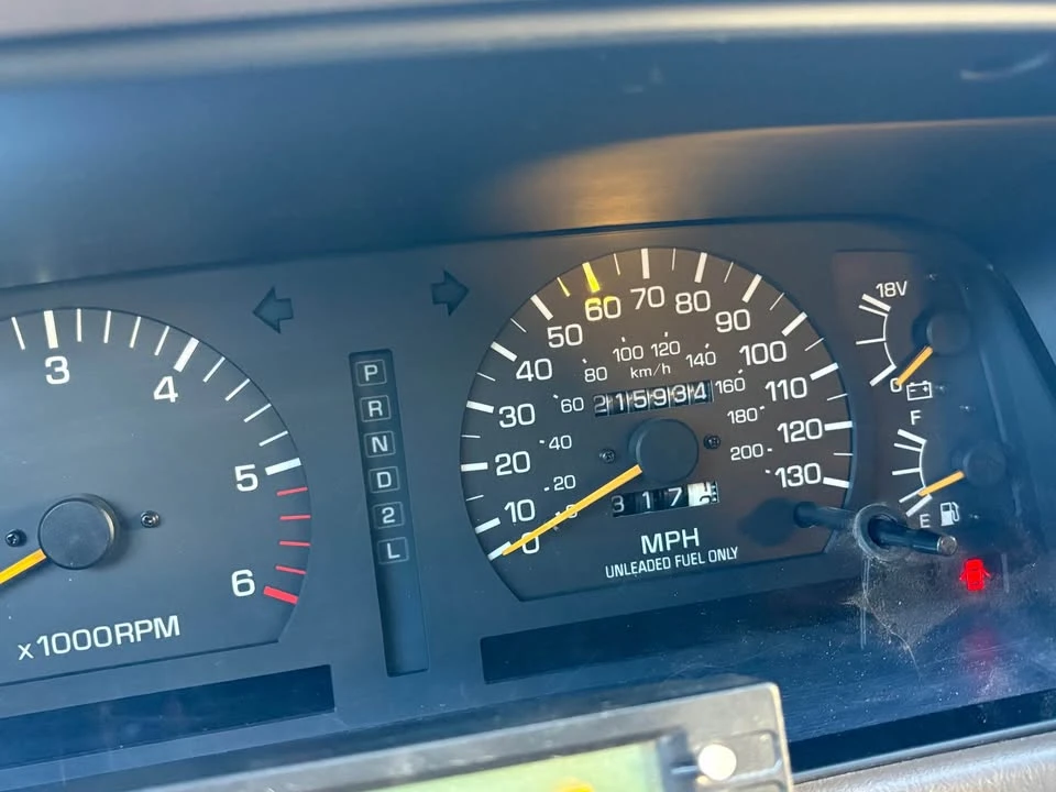 1997 Lexus LX 1st Gen - Image 8 of 8