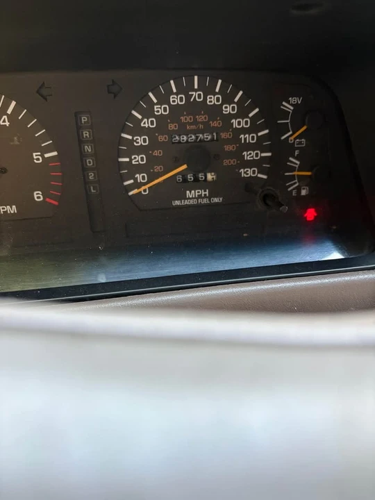 1997 Lexus LX 1st Gen - Image 6 of 9