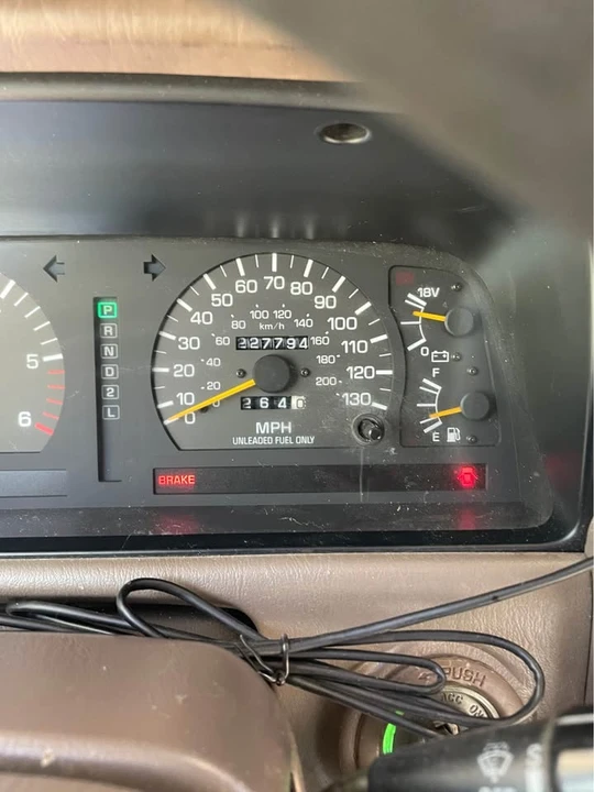 1997 Lexus LX 1st Gen - Image 10 of 20