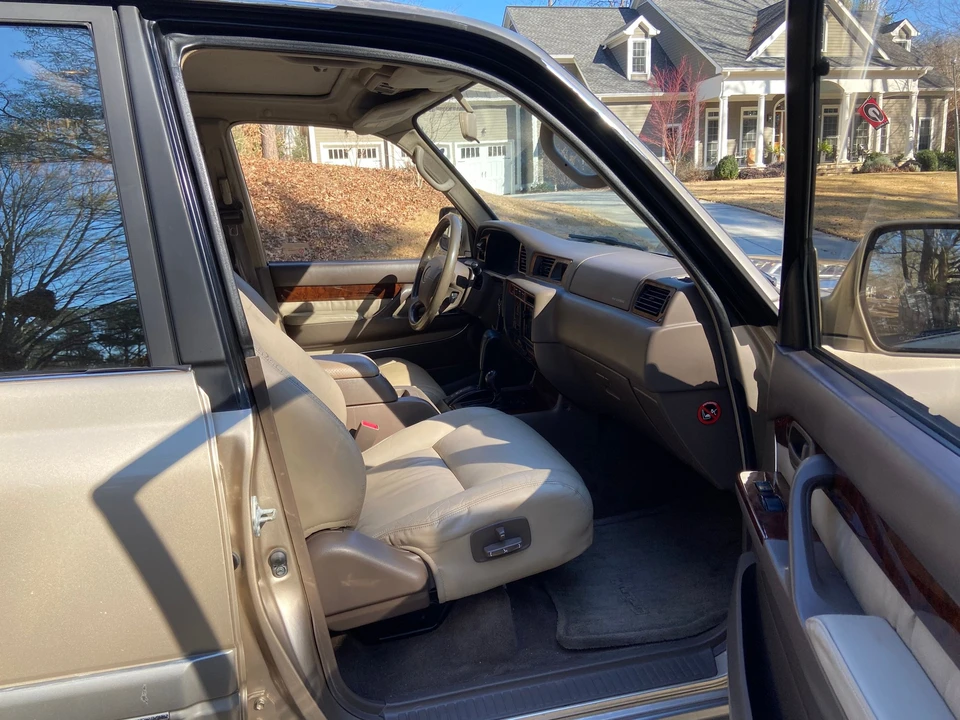 1997 Lexus LX 1st Gen - Image 8 of 31