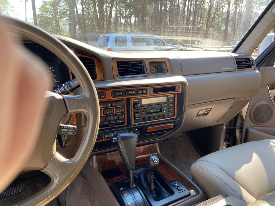 1997 Lexus LX 1st Gen - Image 21 of 31