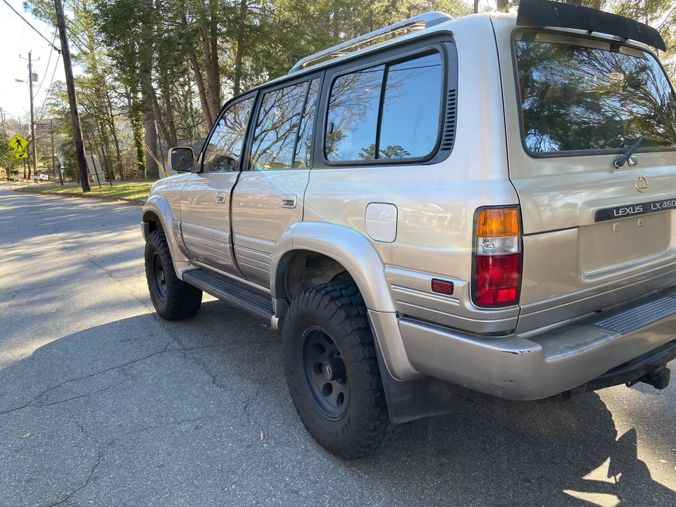 1997 Lexus LX 1st Gen - Image 15 of 31