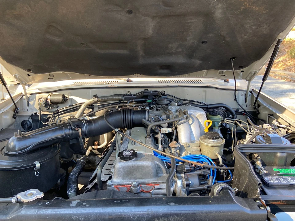 1997 Lexus LX 1st Gen - Image 22 of 31