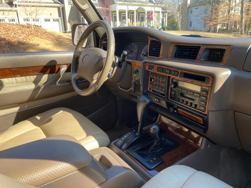 1997 Lexus LX 1st Gen - Image 10 of 31