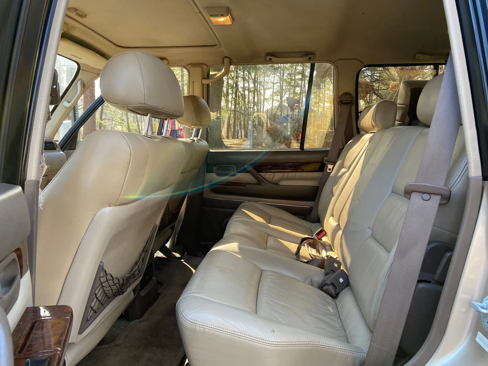 1997 Lexus LX 1st Gen - Image 17 of 31