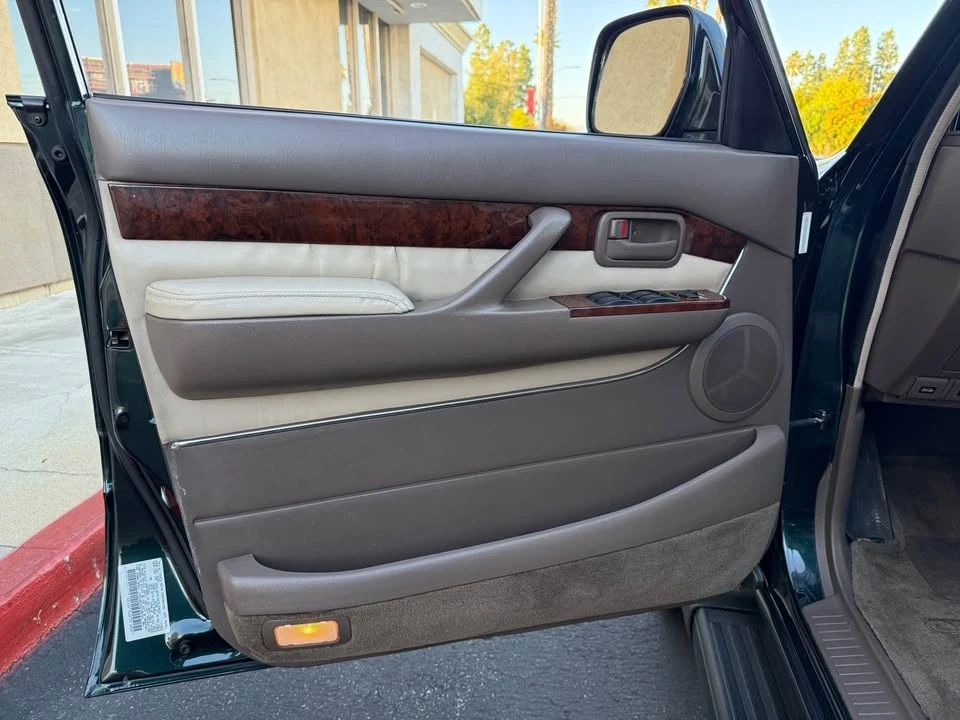 1997 Lexus LX 1st Gen - Image 14 of 20