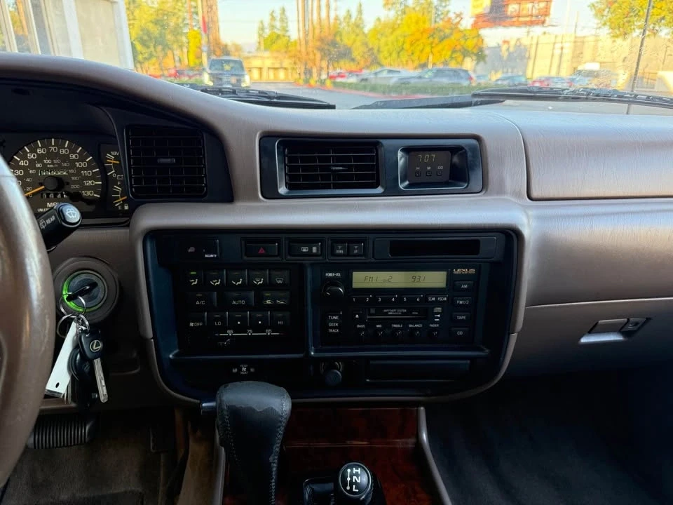 1997 Lexus LX 1st Gen - Image 15 of 20