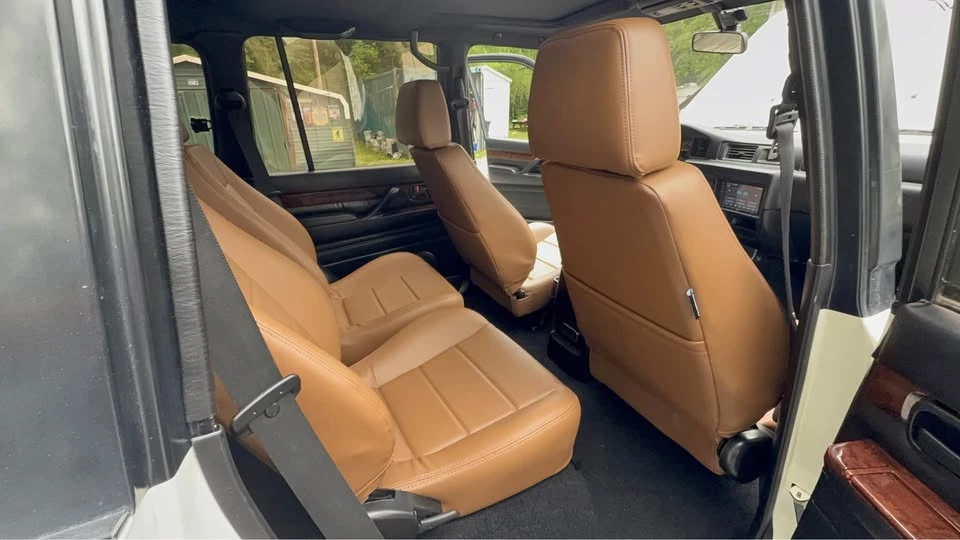 1997 Lexus LX 1st Gen - Image 13 of 18