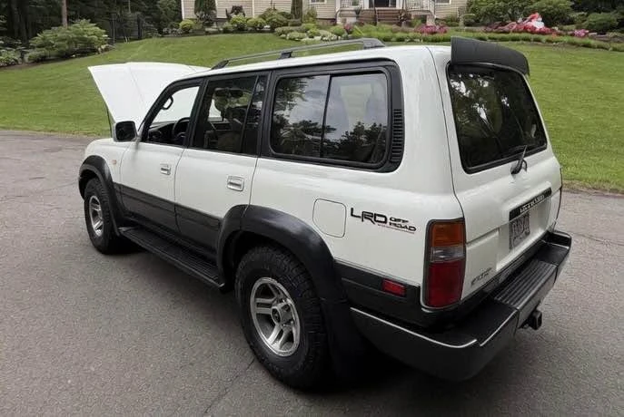 1997 Lexus LX 1st Gen - Image 5 of 18