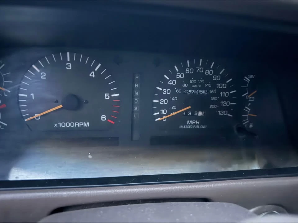 1997 Lexus LX 1st Gen - Image 6 of 13