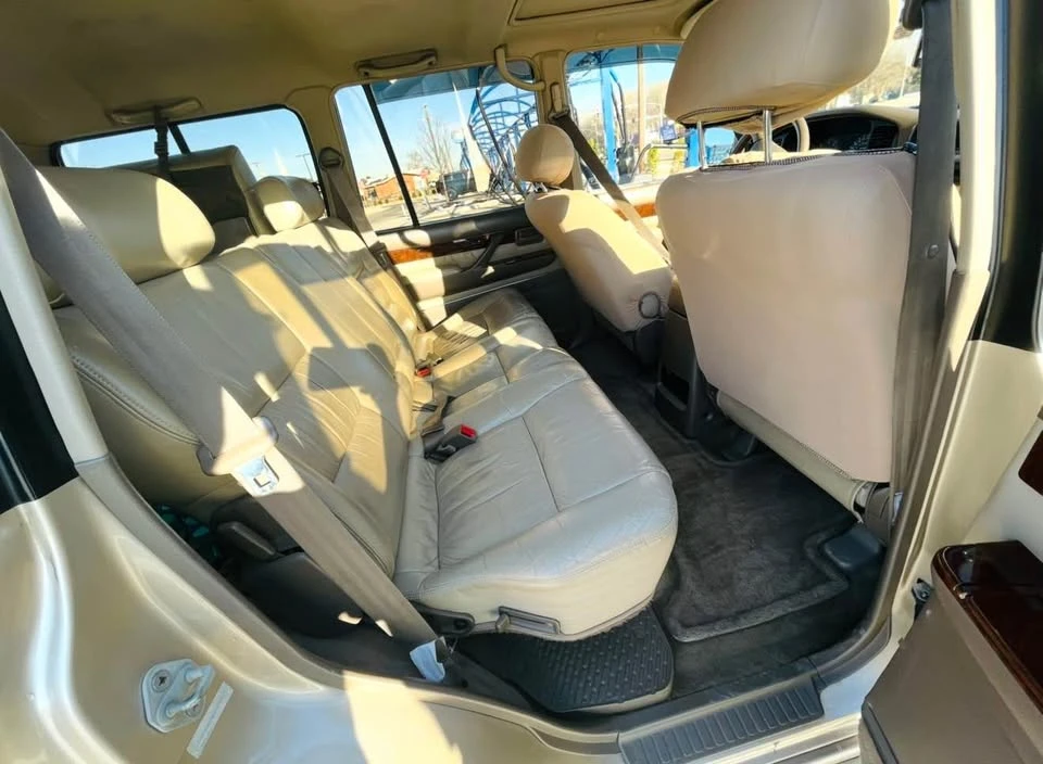 1997 Lexus LX 1st Gen - Image 4 of 7