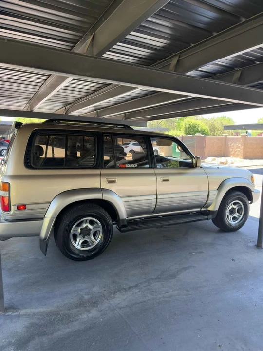 1997 Lexus LX 1st Gen - Image 5 of 9