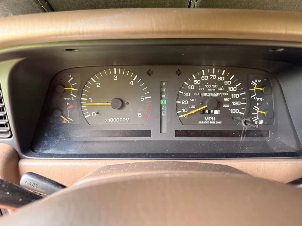 1997 Lexus LX 1st Gen - Image 11 of 20