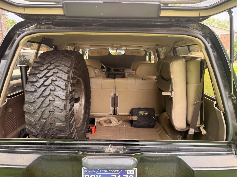 1997 Lexus LX 1st Gen - Image 13 of 20