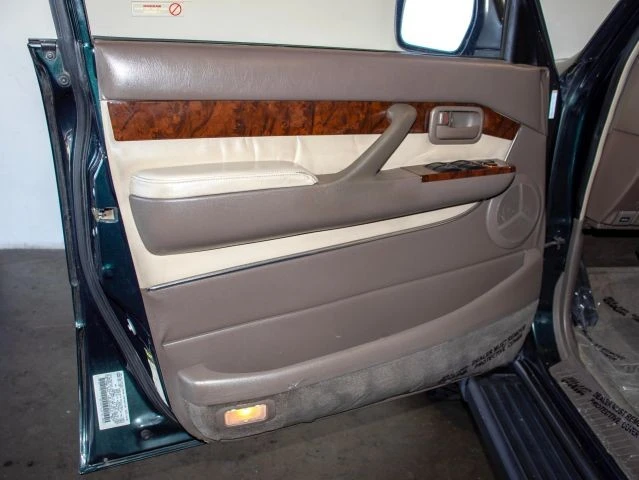 1997 Lexus LX 1st Gen - Image 20 of 21