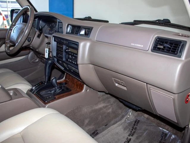1997 Lexus LX 1st Gen - Image 17 of 21