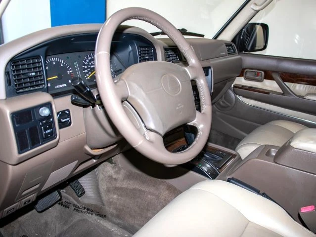 1997 Lexus LX 1st Gen - Image 18 of 21