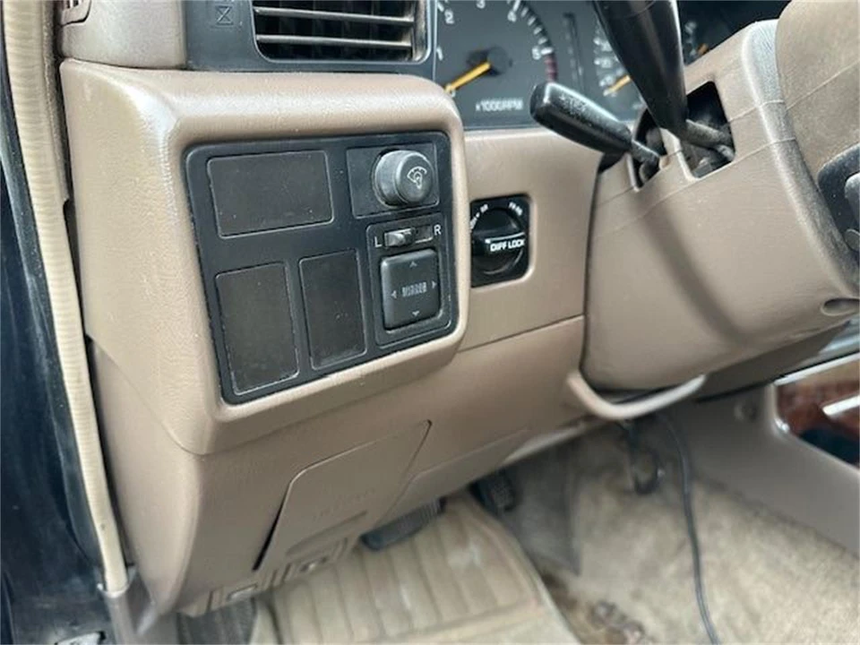 1997 Lexus LX 1st Gen - Image 5 of 20
