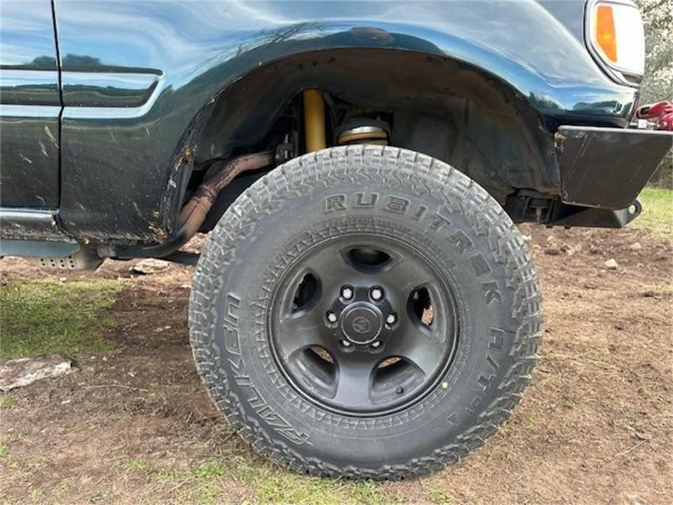 1997 Lexus LX 1st Gen - Image 10 of 20