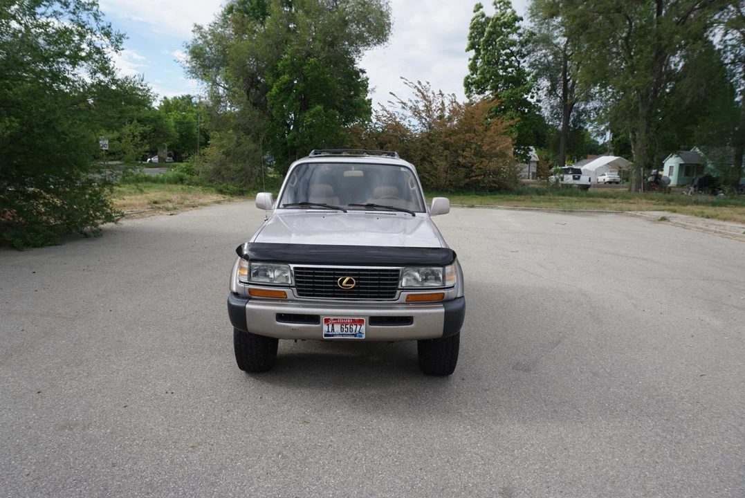 1997 Lexus LX 1st Gen - Image 21 of 31