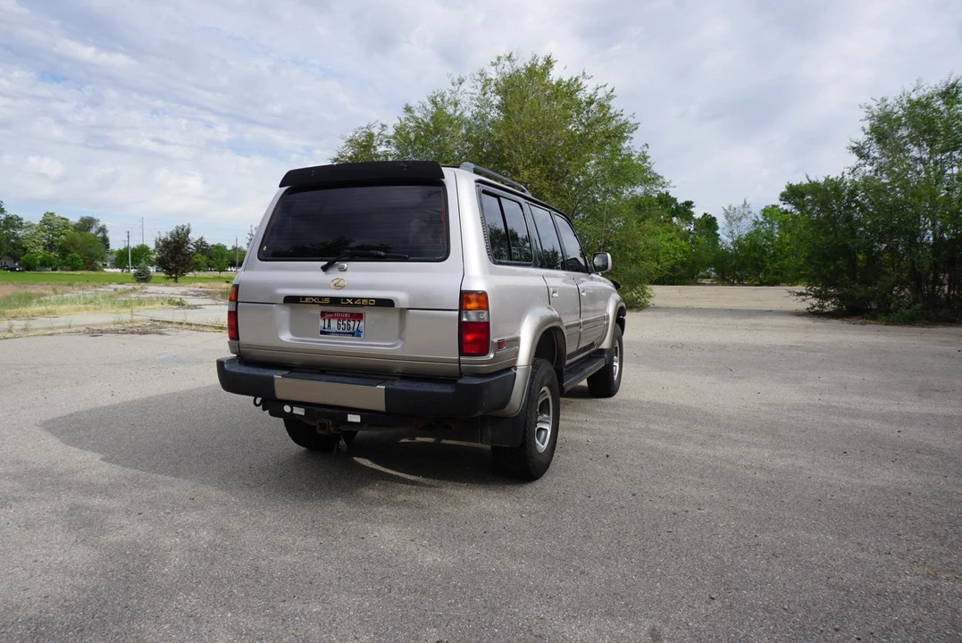 1997 Lexus LX 1st Gen - Image 13 of 31