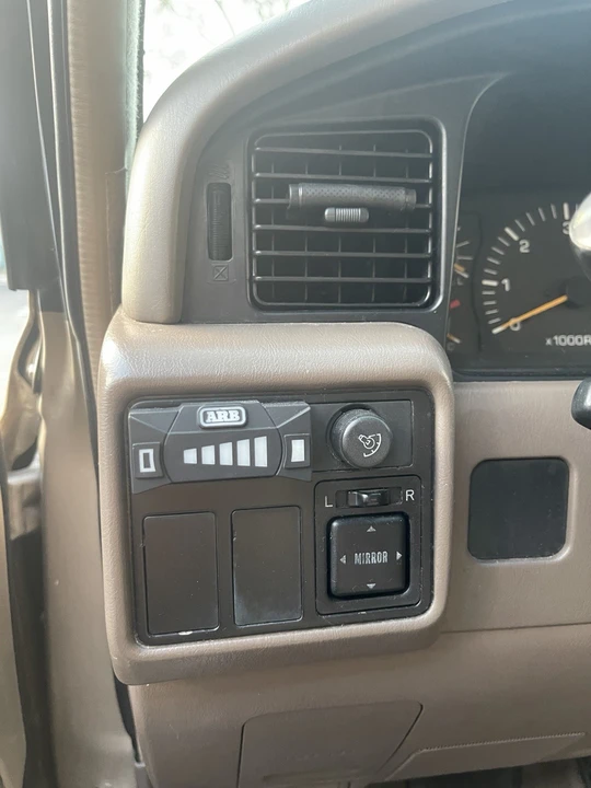 1997 Lexus LX 1st Gen - Image 3 of 22