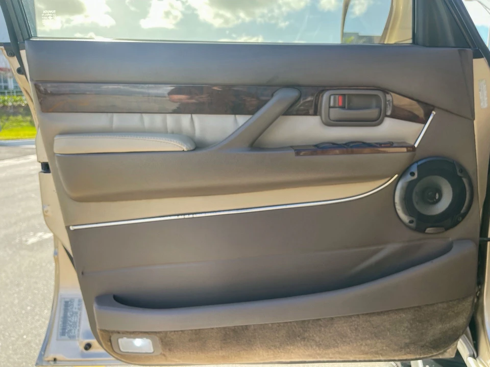 1997 Lexus LX 1st Gen - Image 7 of 22